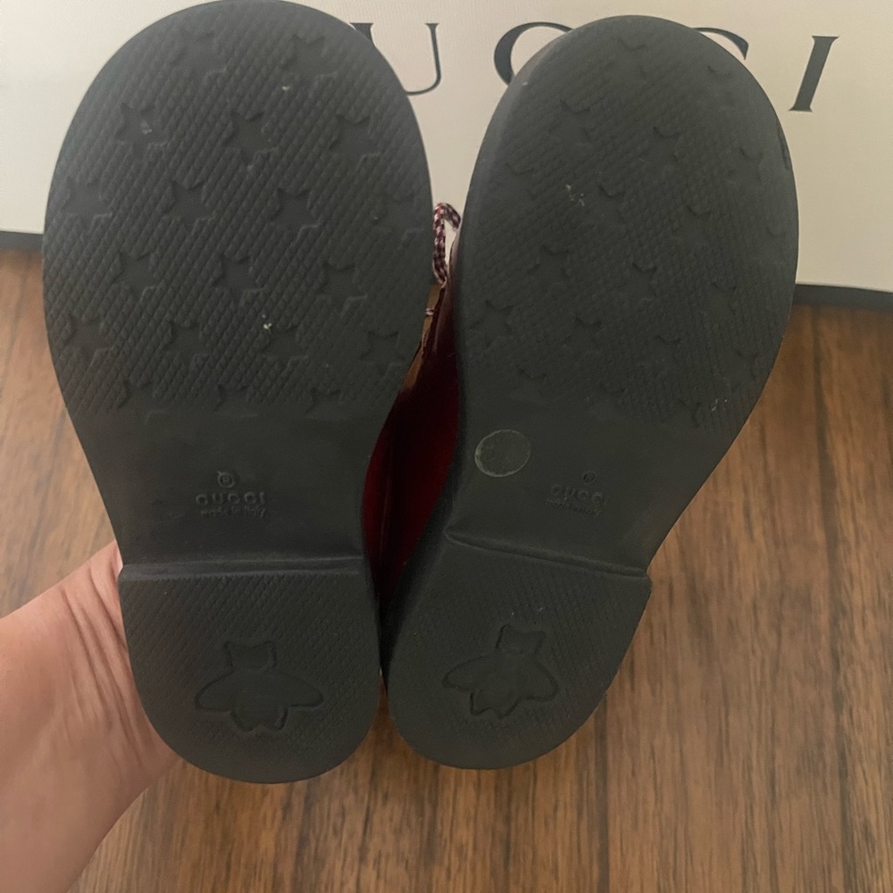 Toddler Boy Red Gucci - Picture 5 of 5